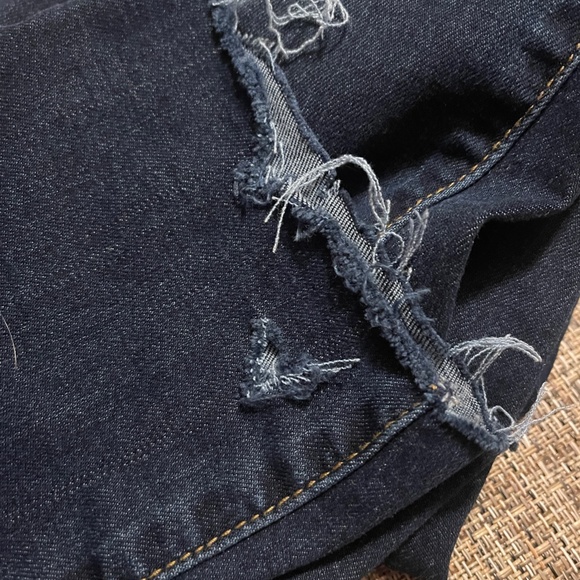 Article of Society Distressed Destroyed Cropped Stretch Jeans Size 10 - Picture 5 of 5